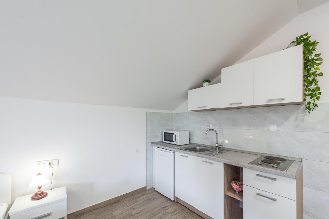 Apartments Vukelic Mlini Exteriér fotografie